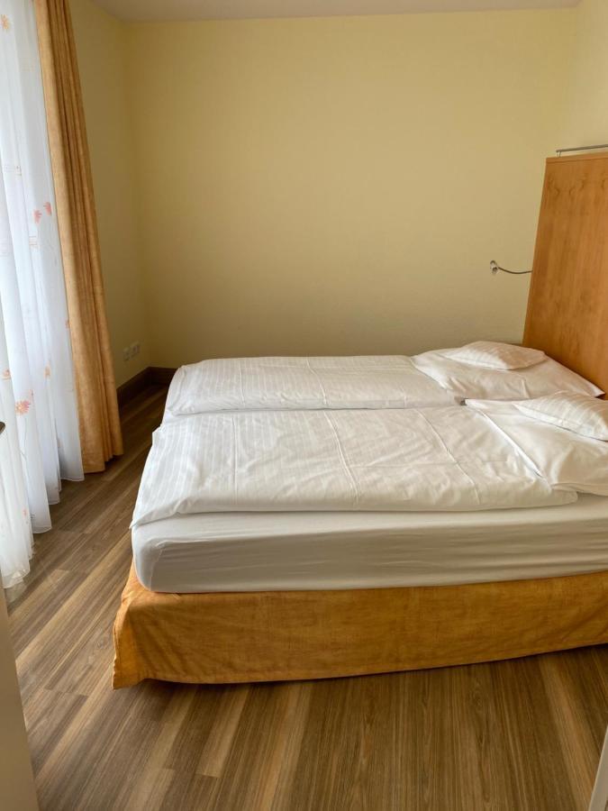 Nordseehotel Benser Hof Am Hafen Bensersiel Luaran gambar