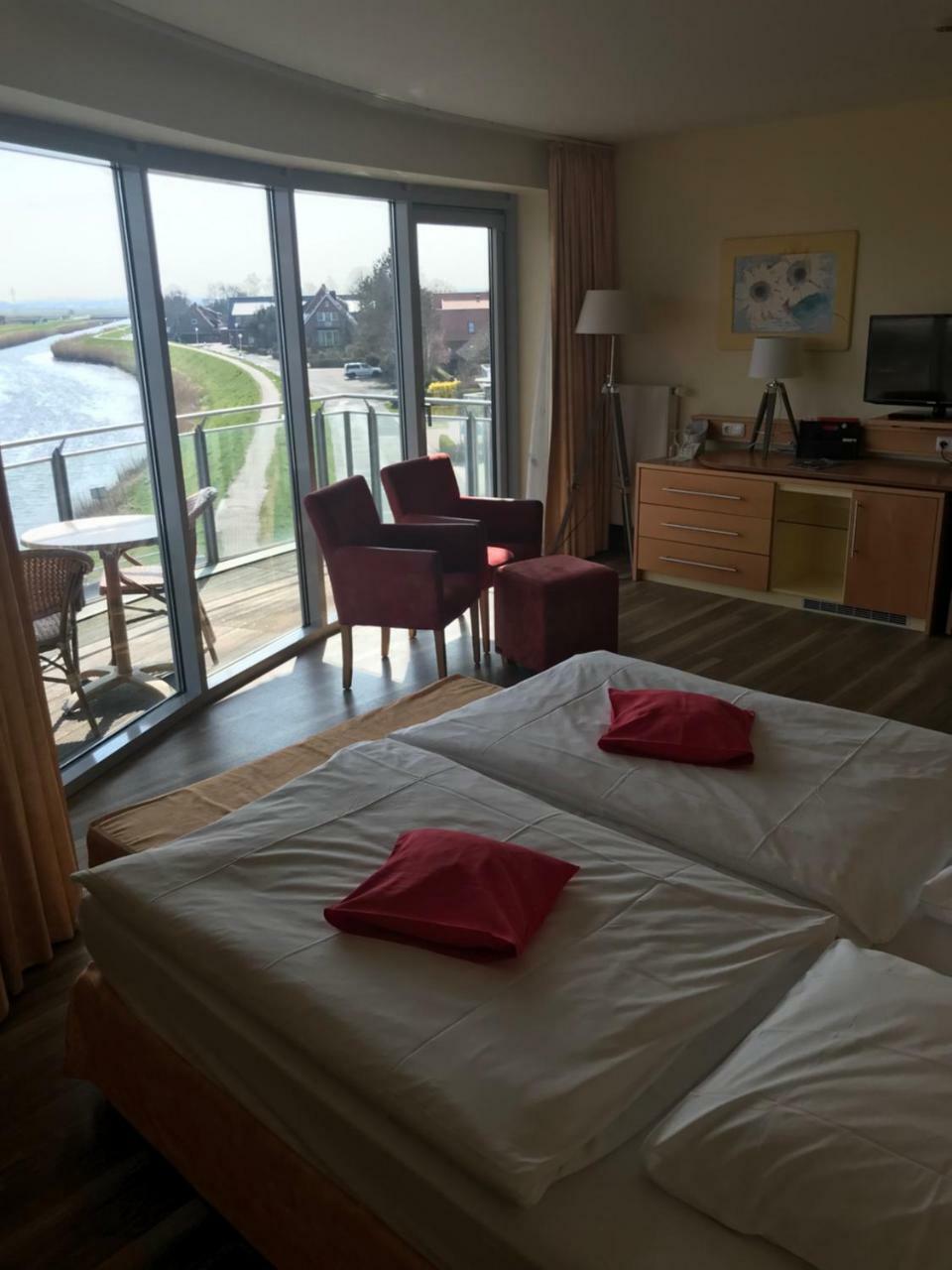Nordseehotel Benser Hof Am Hafen Bensersiel Luaran gambar